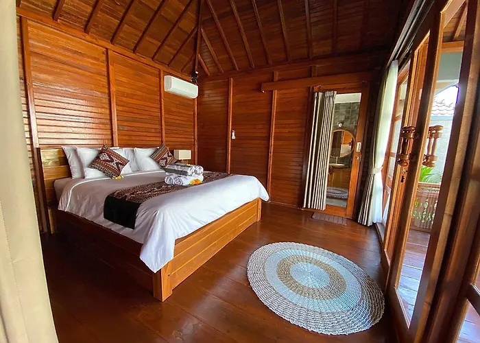 The Lores Villa